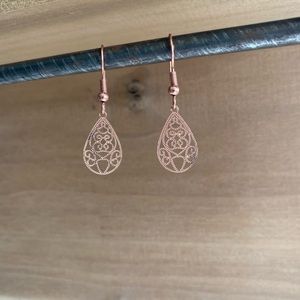 Rose Gold Dainty Earrings